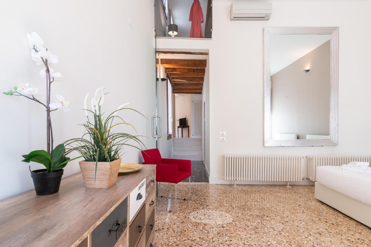Casanova Deluxe Apartment By Wonderful Italy Veneza Exterior foto